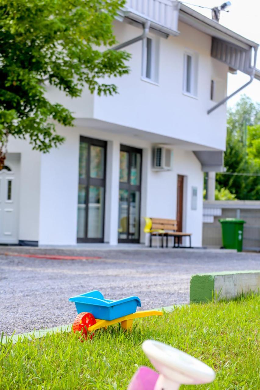 Apartments River Una 5 Біхач Екстер'єр фото
